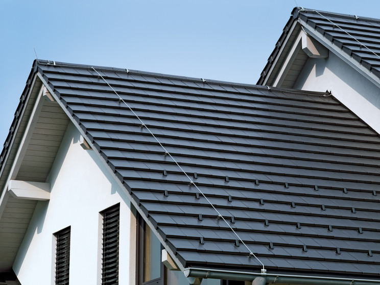 Pitched Roof CREATON DOMINO NUANCE slate shade engobed