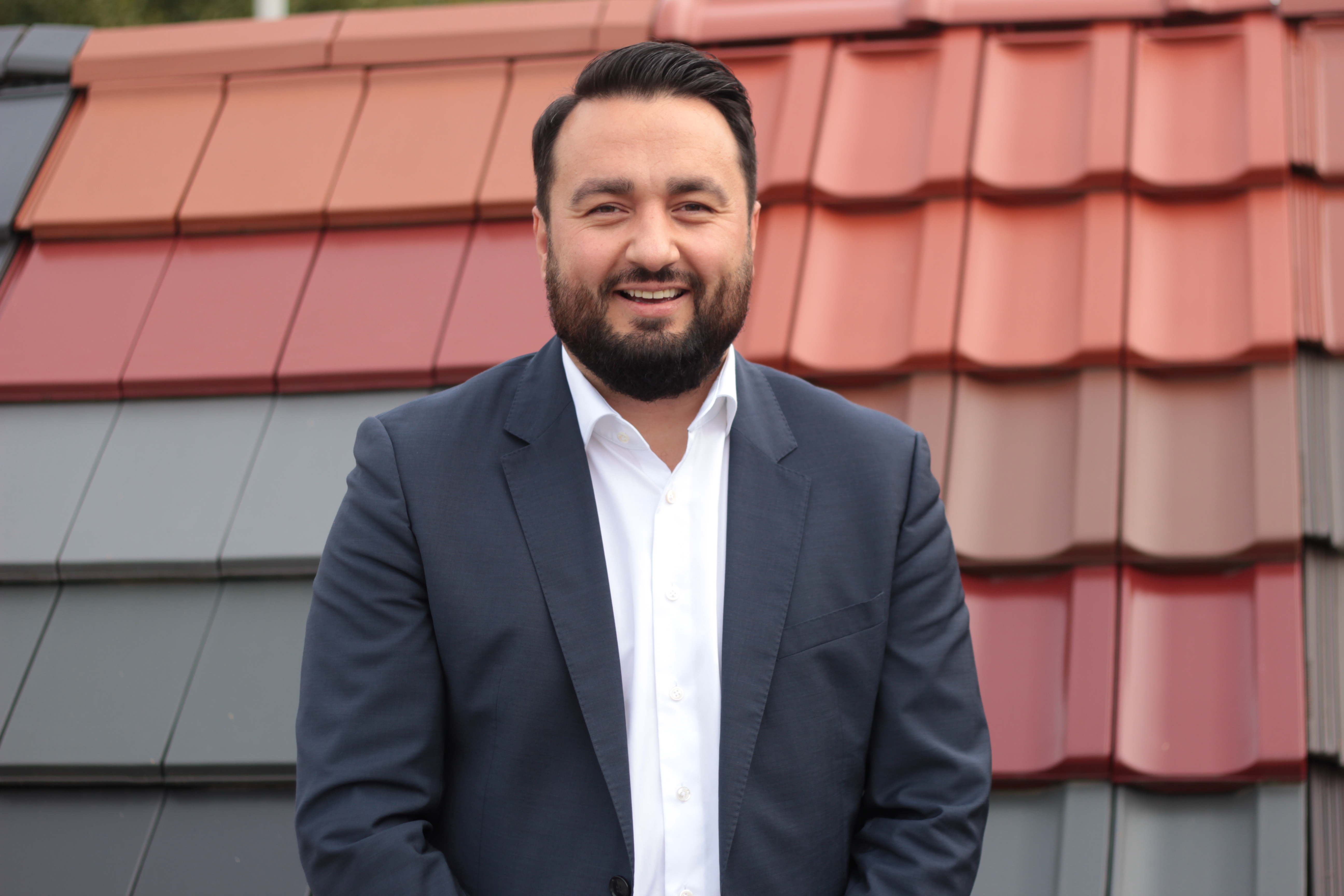 Seit dem 01.10.2020 ist Florian Scherr neuer Vertriebsdirektor bei der Creaton GmbH. Seit dem 01.10.2020 ist Florian Scherr neuer Vertriebsdirektor bei der Creaton GmbH.